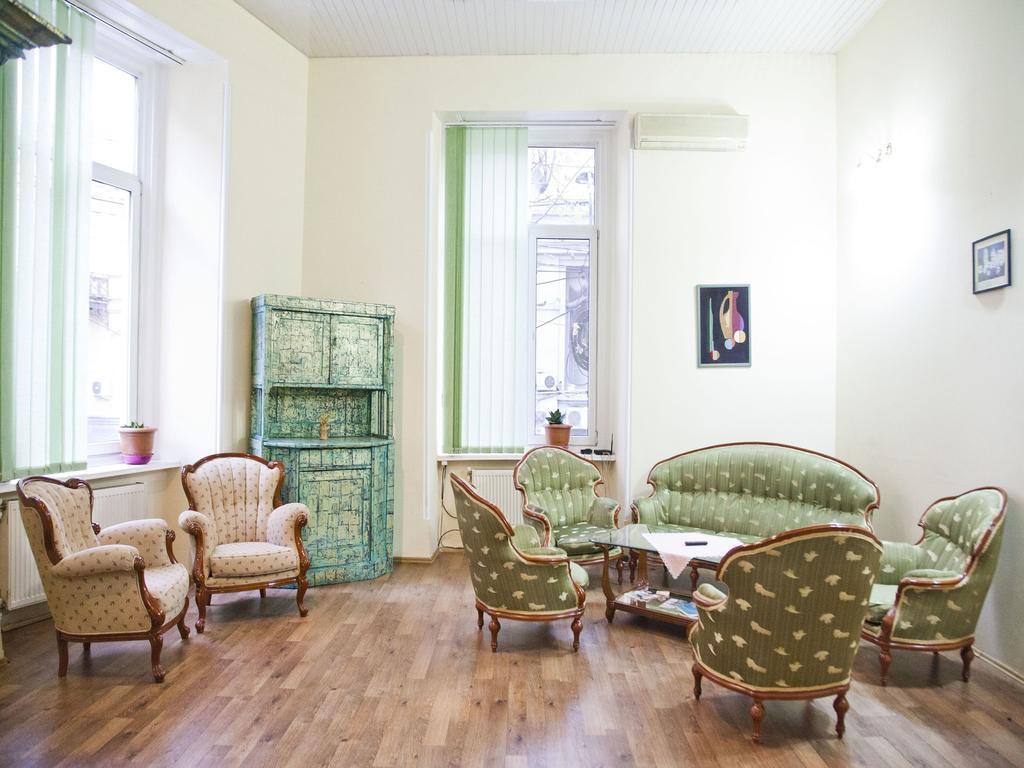 Lucky Travelers Room Tbilisi Exterior foto