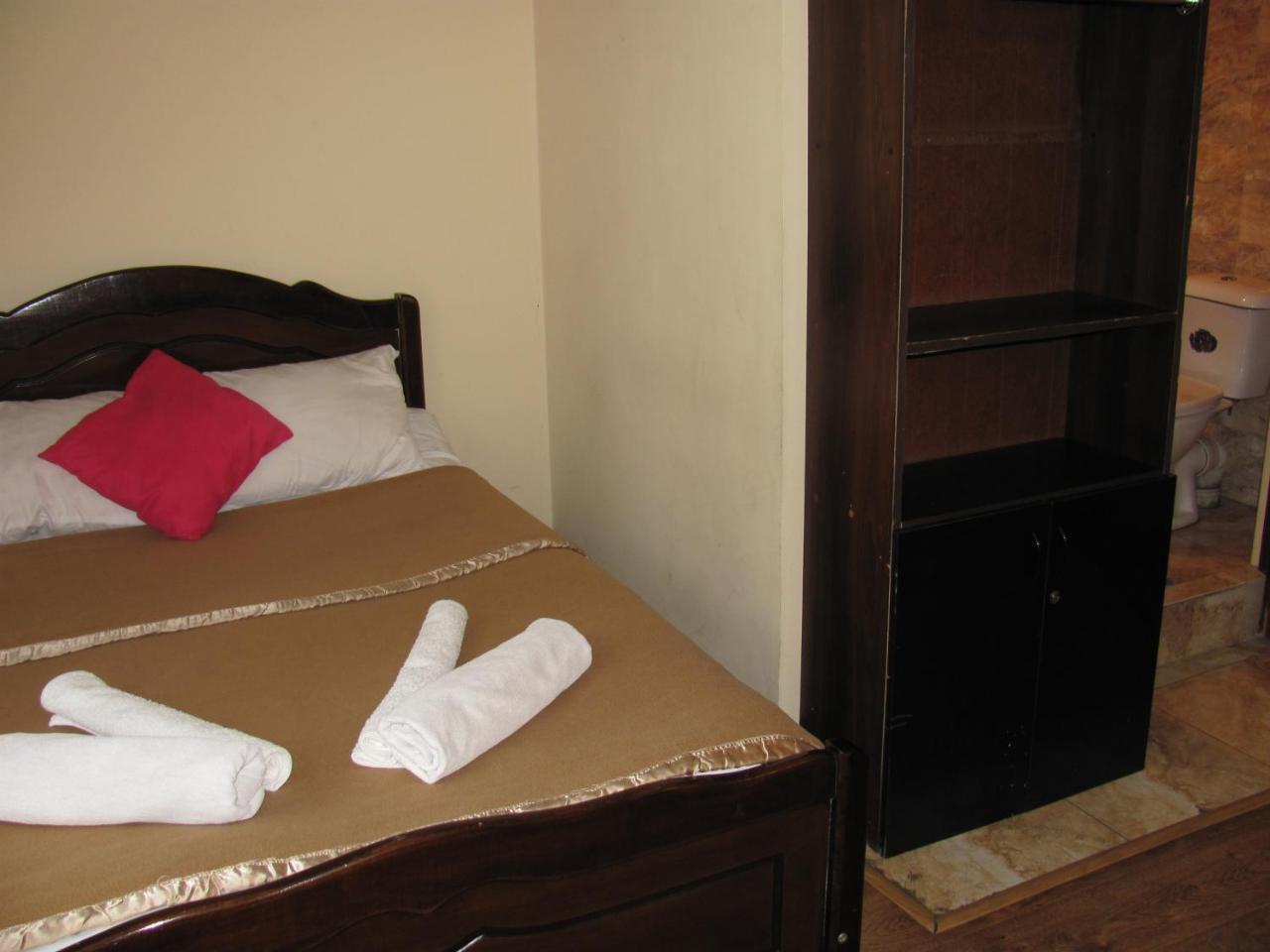 Lucky Travelers Room Tbilisi Exterior foto