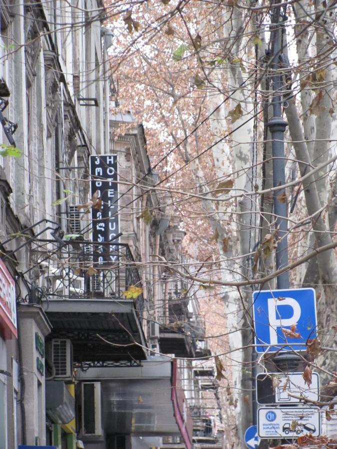Lucky Travelers Room Tbilisi Exterior foto